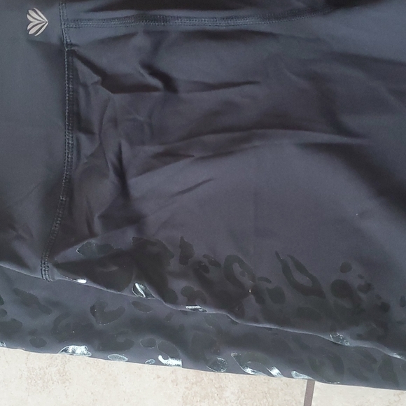 Woman's leggings - Picture 3 of 4